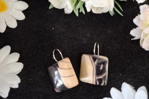 BOUCLE D'OREILLE CARRE