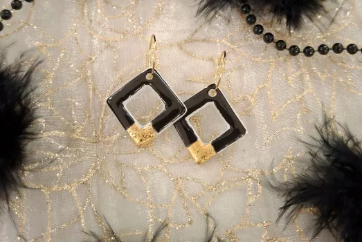 BOUCLE D'OREILLE CARRE