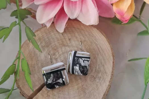 BOUCLE D'OREILLE CARRE