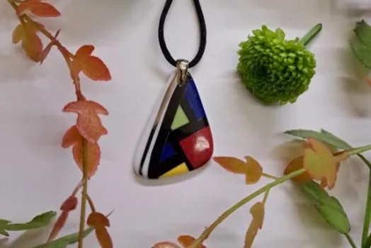 COLLIER