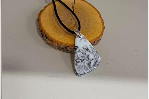 COLLIER ATOME