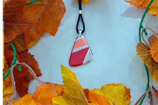 COLLIER ATOME