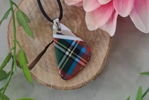 COLLIER ATOME