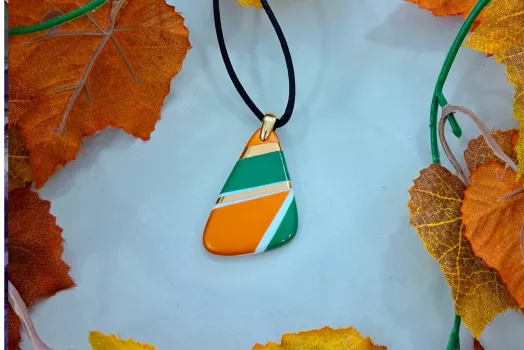 COLLIER ATOME