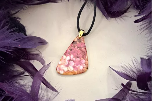 COLLIER ATOME