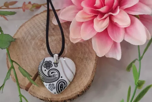 COLLIER COEUR