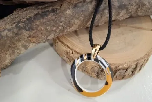COLLIER  ROND CREUX
