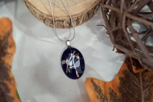 COLLIER PETIT OVALE BLEU DE FOUR