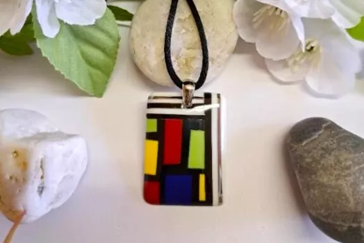 COLLIER