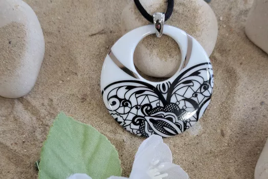 COLLIER ROND CREUX