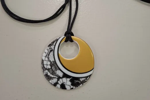 COLLIER ROND CREUX NOIR