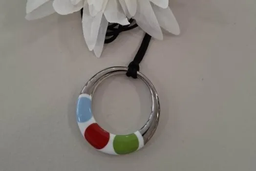 COLLIER ROND CREUX PLATINE