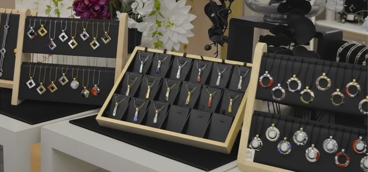 bijoux en porcelaine de Limoges